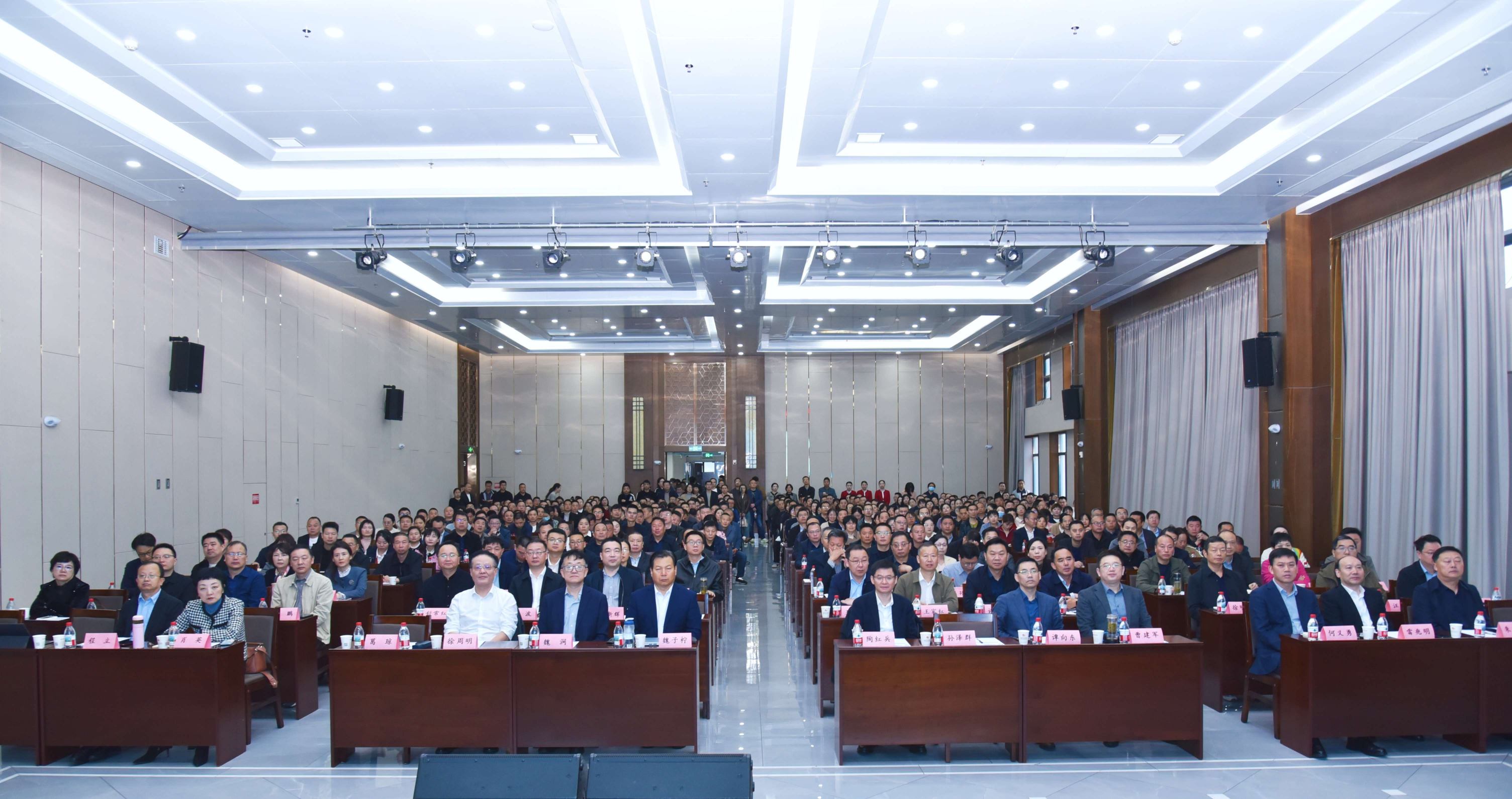 十堰市新质生产力医院高质量发展研讨会在国药东风总医院召开